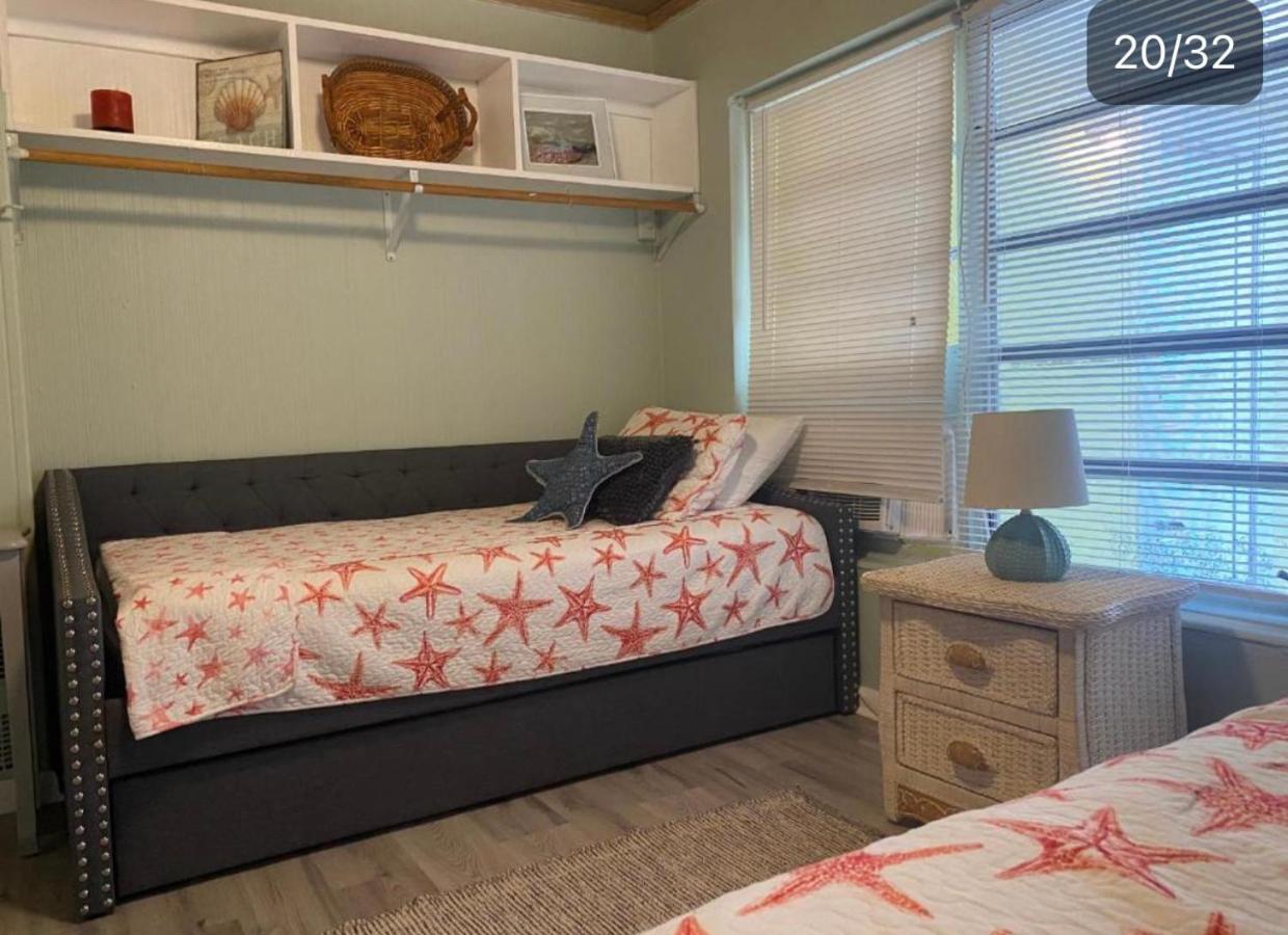 3 Bedroom House Fenced Backyard Private Patio Areas Grill Firepit Plenty Parking! Quick Access 10 Min To Beach Airport Delray West Palm Lake Worth Beach Zewnętrze zdjęcie